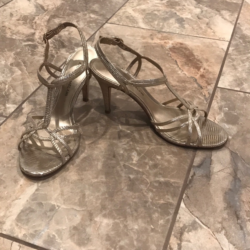 Antonio Melani Gold Heels!